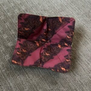 Illumicrate Mexican Gothic Silvia Moreno-Garcia Fabric Cozy Bowl Reversible